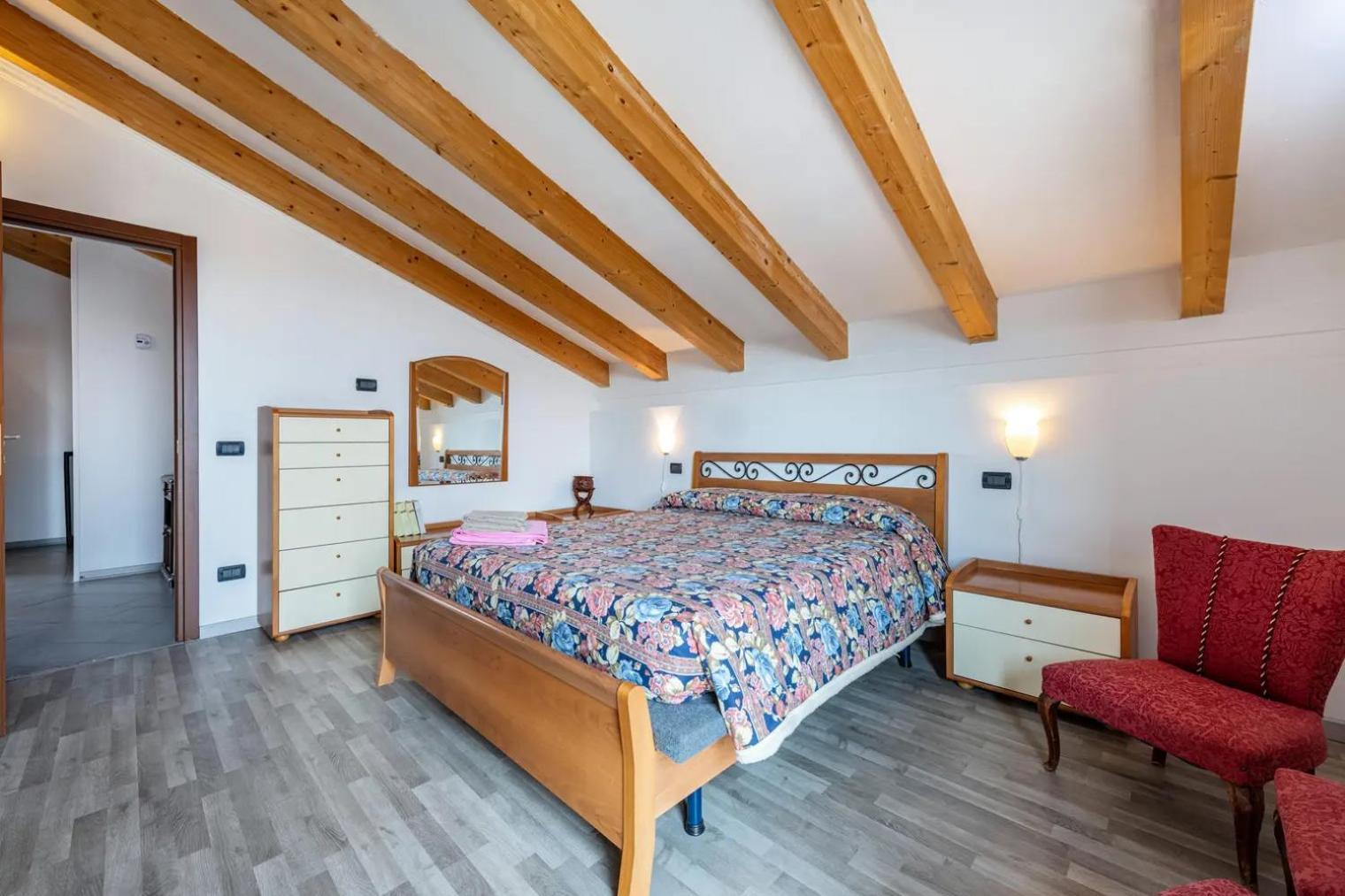 Ginevra Apartment ตอสโกลาโน มาแดร์โน ภายนอก รูปภาพ