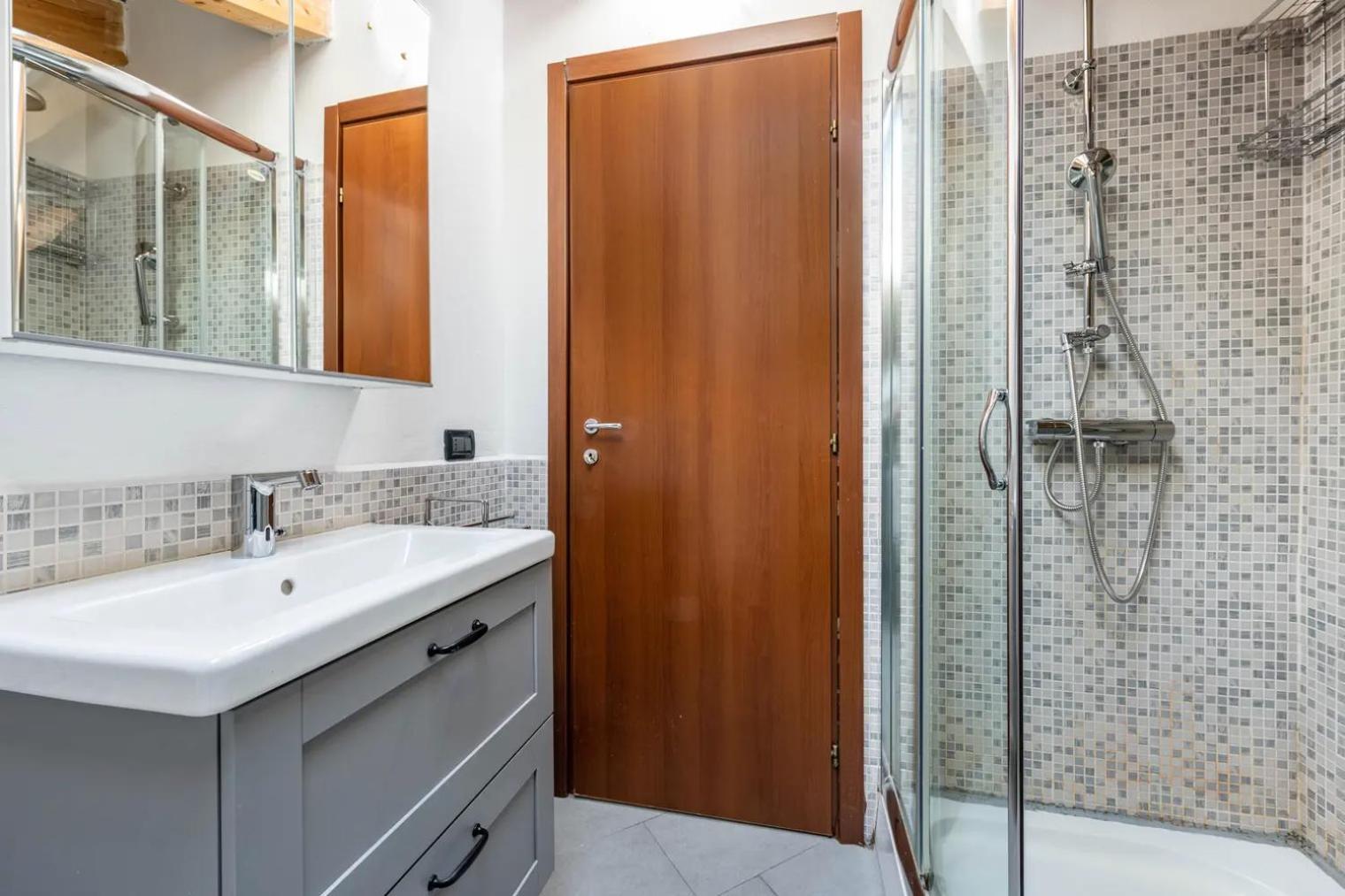 Ginevra Apartment ตอสโกลาโน มาแดร์โน ภายนอก รูปภาพ