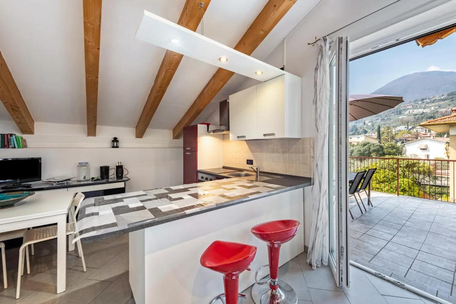Ginevra Apartment ตอสโกลาโน มาแดร์โน ภายนอก รูปภาพ